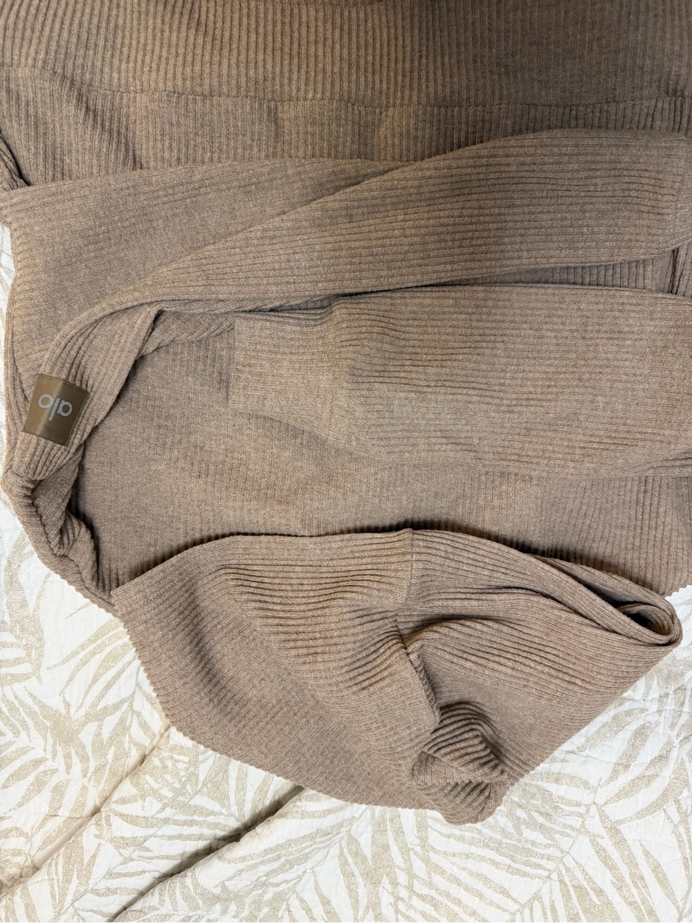 ALO Yoga Ribbed Drawstring Jogger ant top in Beige - Picture 6 of 8